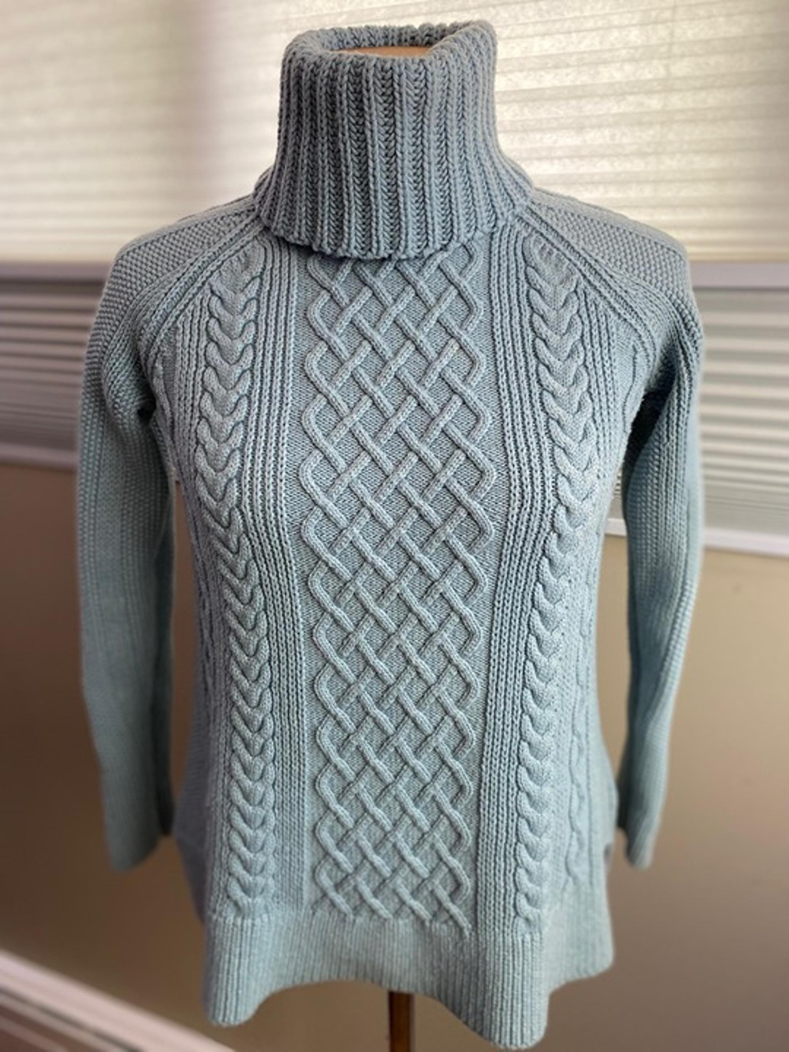 Talbots Women's Petite Blue Turtleneck Sweater: Medium