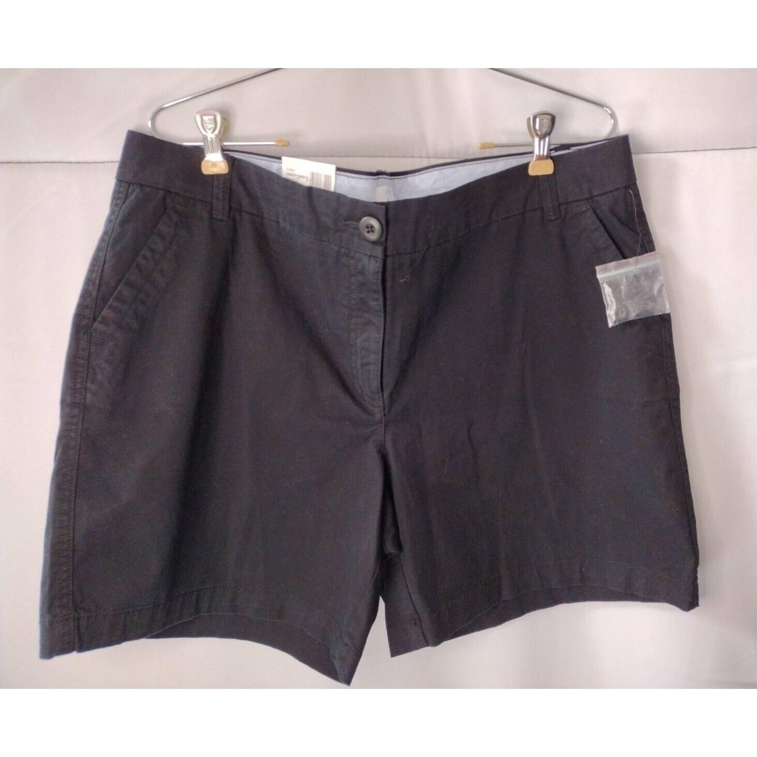 CROWN & IVY~CAROLINE WOMEN'S BLACK CHINO SHORTS NWT $44.50