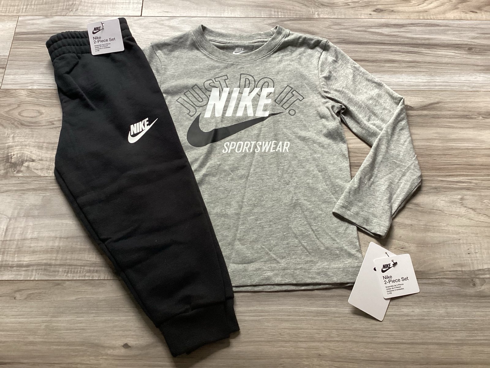 Nike boys l/s tee & joggers set size 4(NWT) ~PRICE IS FIRM~