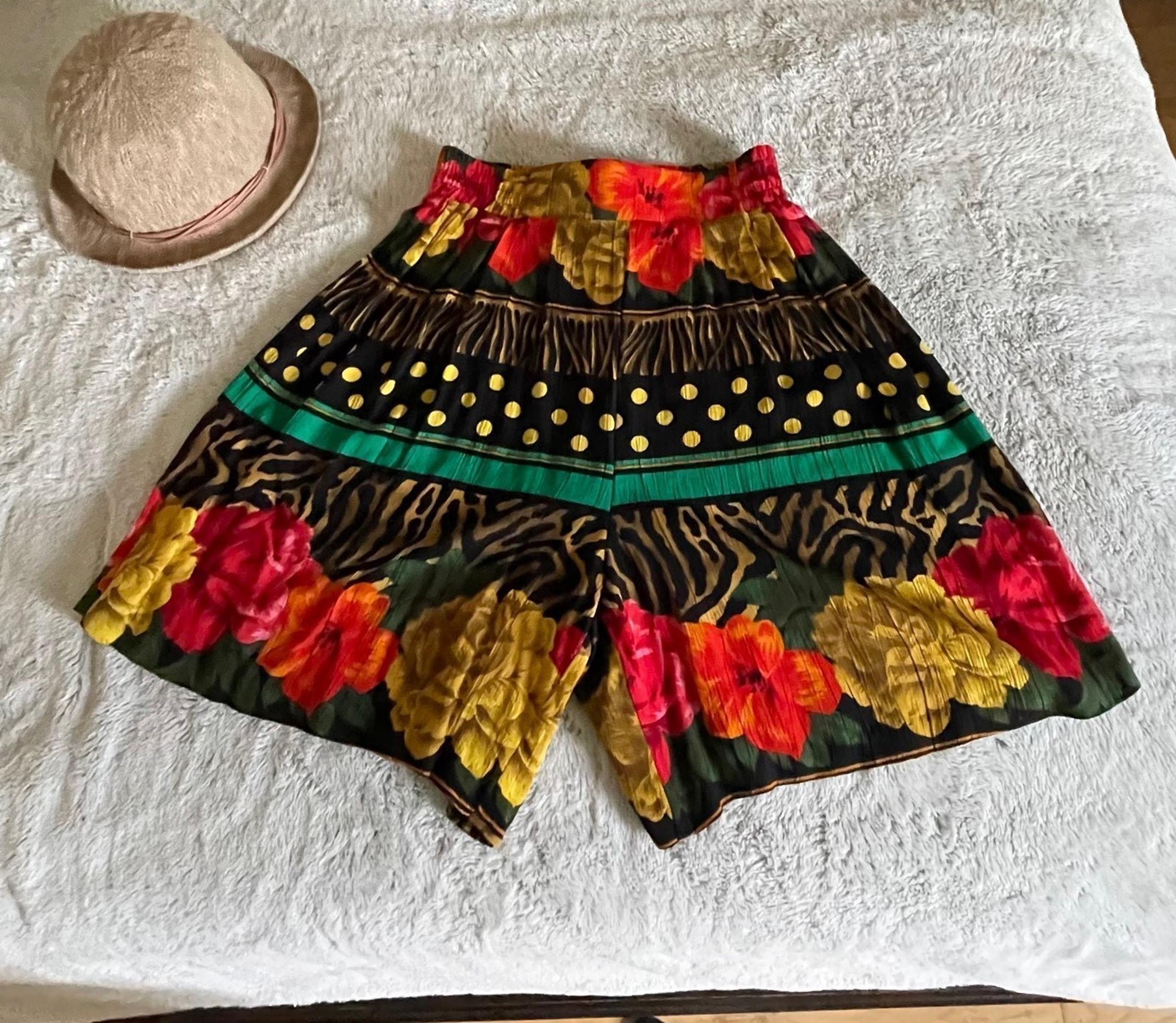 New vintage MELROSE floral shorts size 6