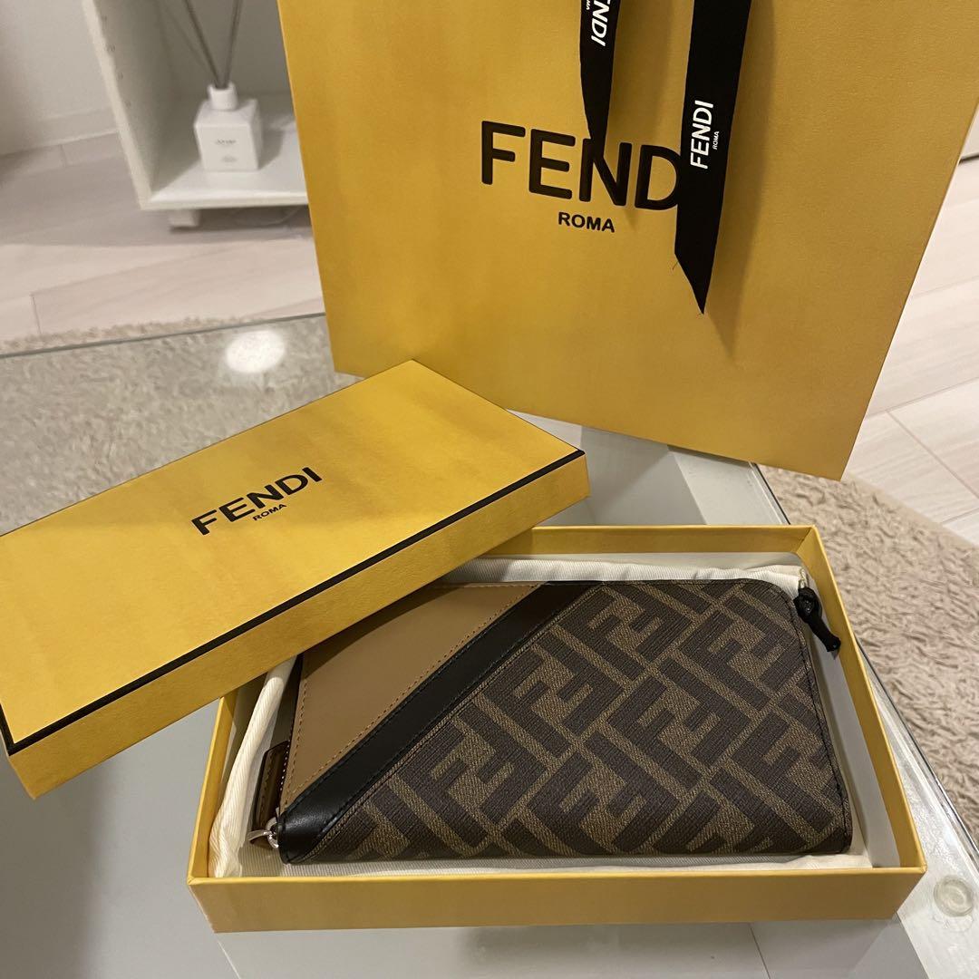 FENDI Men's Long Wallet