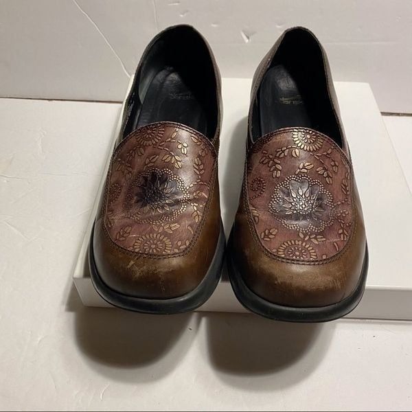 Dansko Mandolina Floral Embossed Brown Leather Clogs Size 41