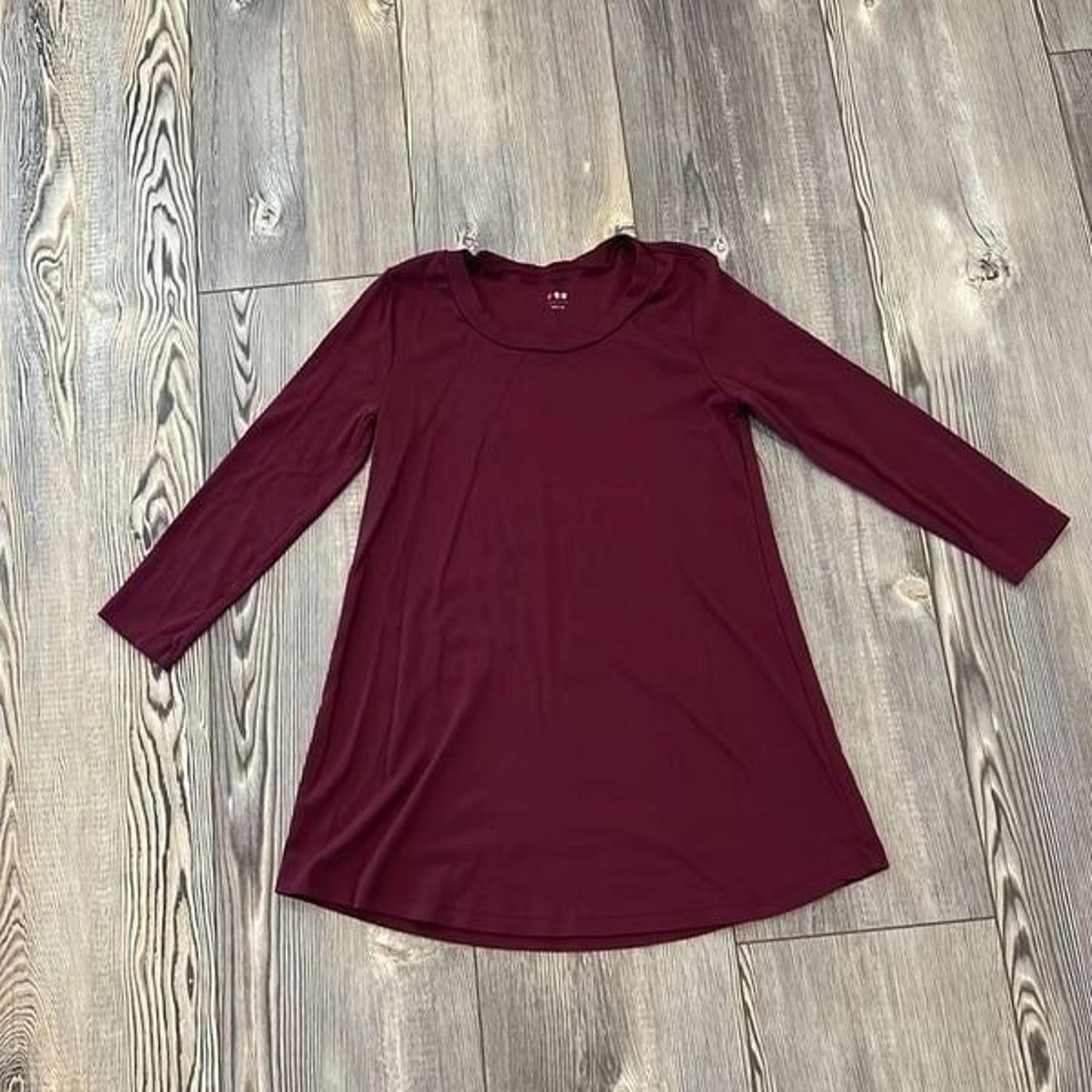 Three Dots Maroon 3/4 Sleeve Tee