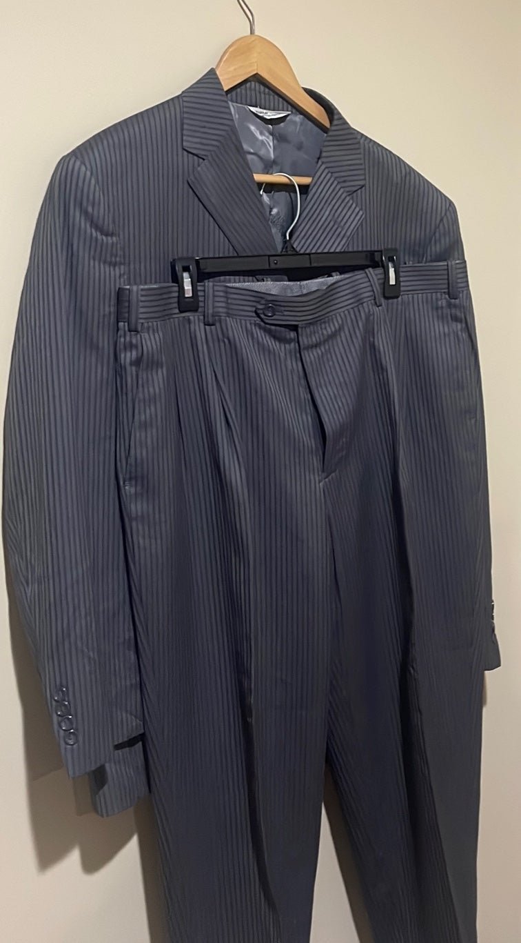 Paolo Giardin grey suit SEND OFFERS !!