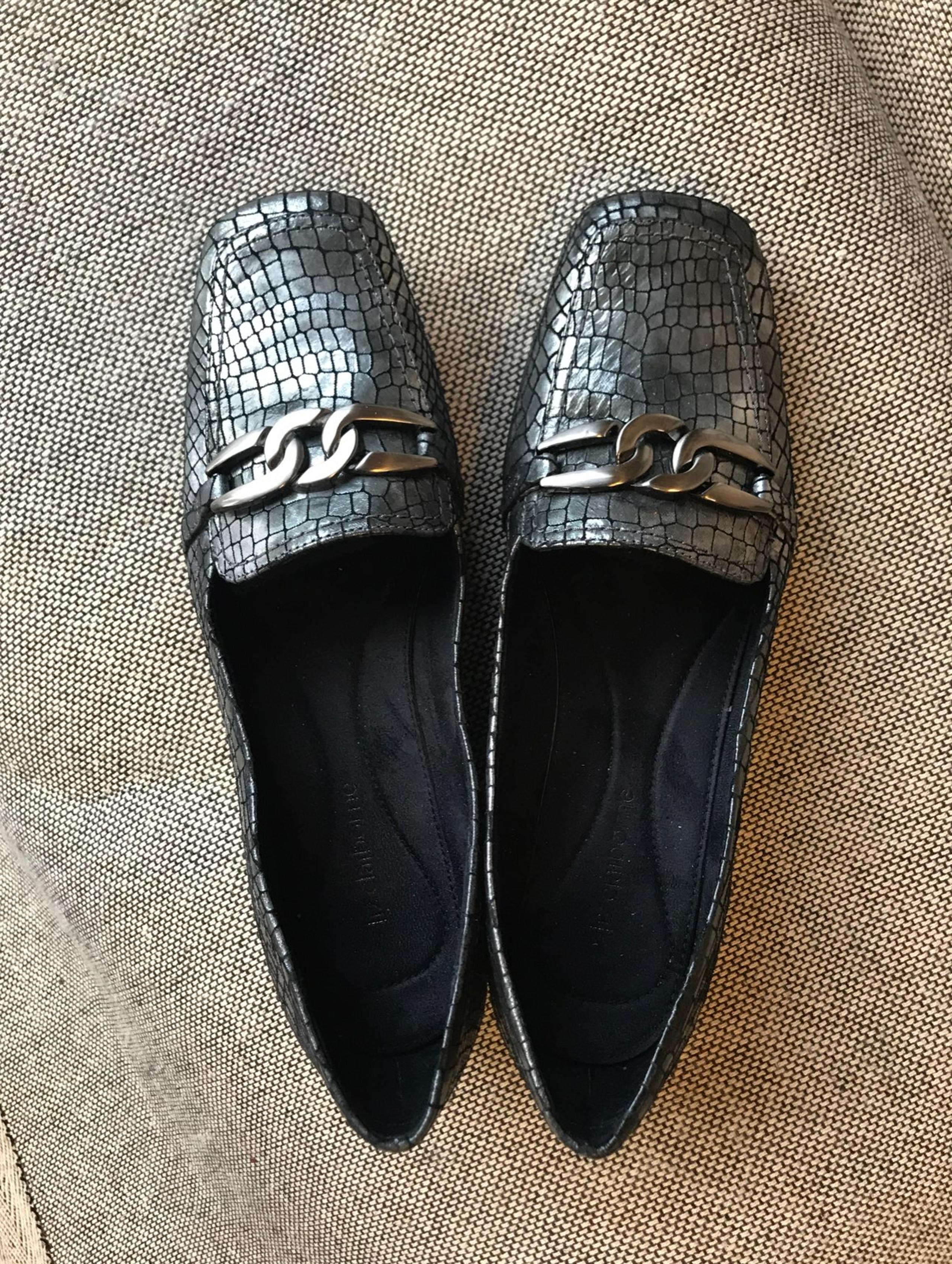 ladies shoes