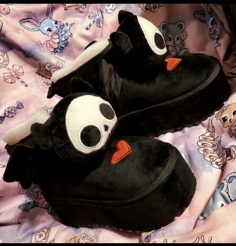Dolls Kill Skelanimals Bat Gothic Shoes Killstar Hot Topic Widow Sourpuss