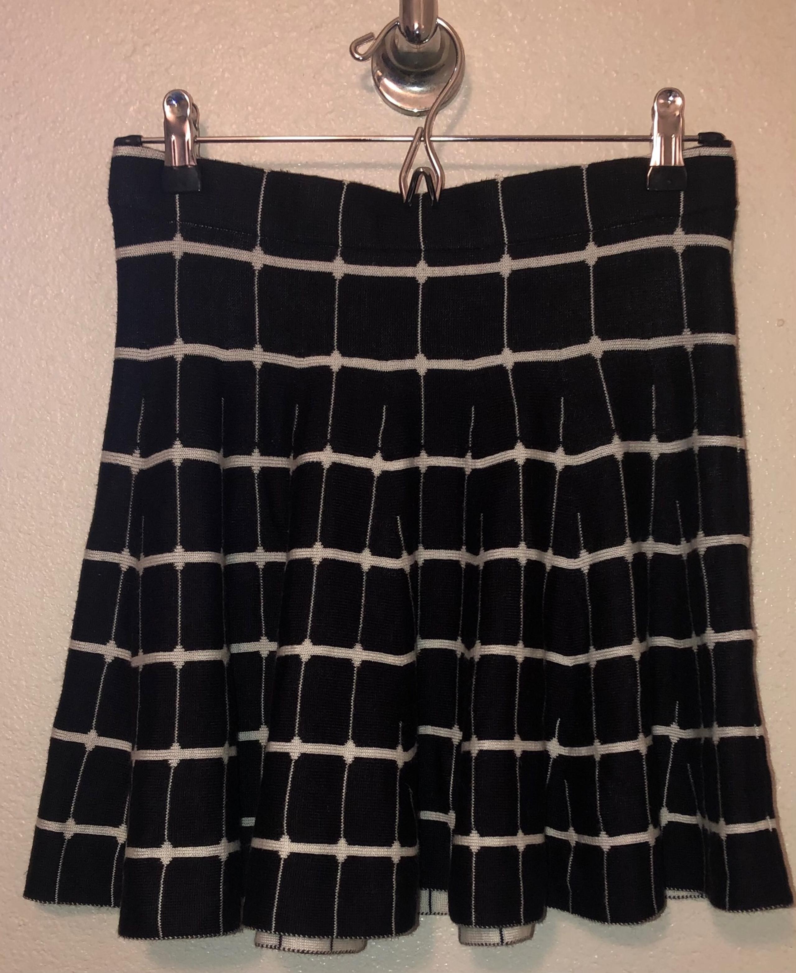 Candie’s Black & White Frilly Mini Skirt Womens Size Small - Candie's