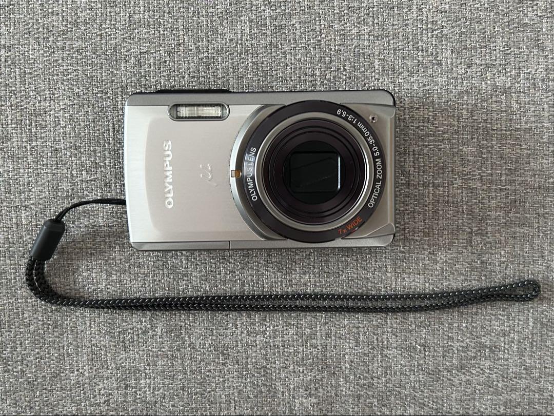 OLYMPUS μ-7020 Olympus μ-7020 12MP Compact Camera 7x Optical Zoom AF