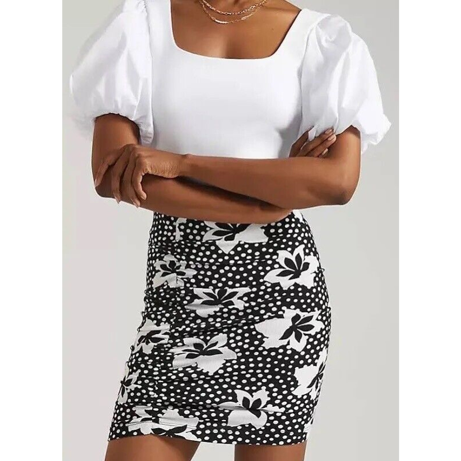 Anthropologie Porridge Ruched Knit Mini Skirt Size Small NWT Black White Floral