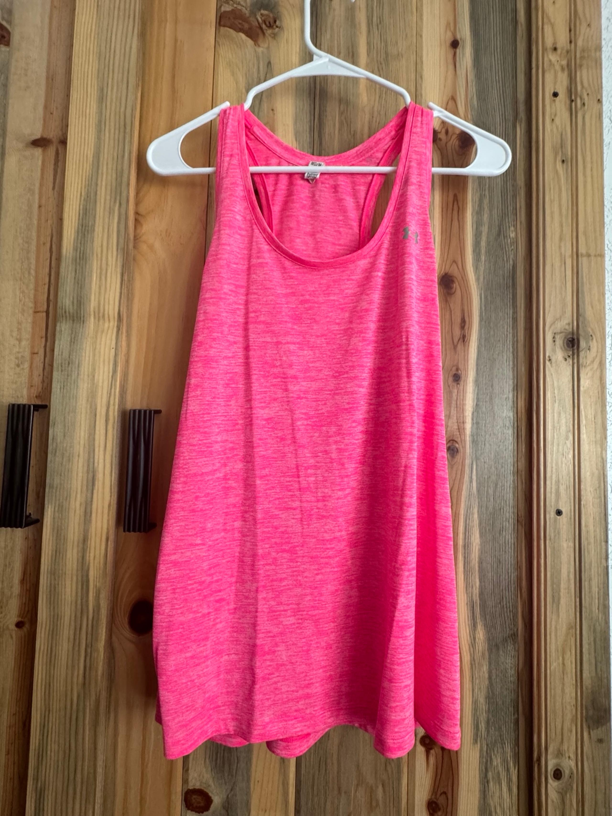 Under Armour Womens Tank Top Size M Hot Pink Racerback Sleeveless Activewear
