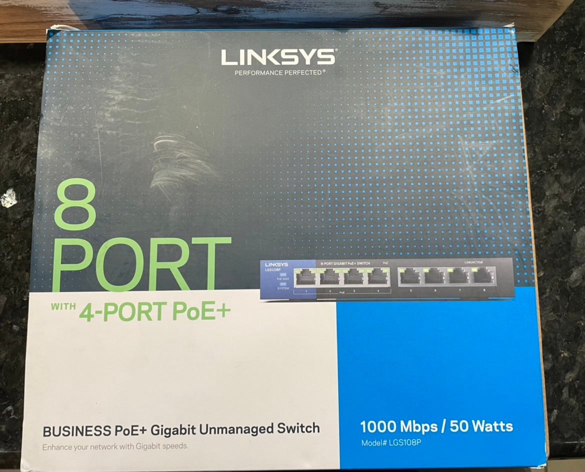 Linksys LGS108P 8-Port Business Desktop Gigabit PoE+ Switch