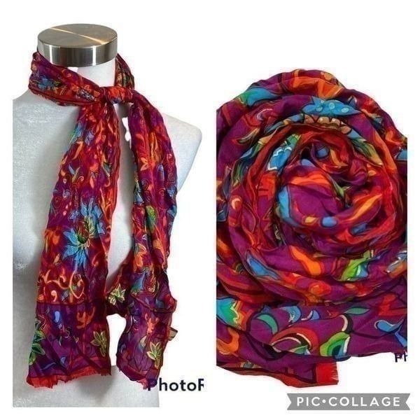 Brand New With Tags Vintage Oscar de la Renta Vibrant Silk Scarf 11”x53”