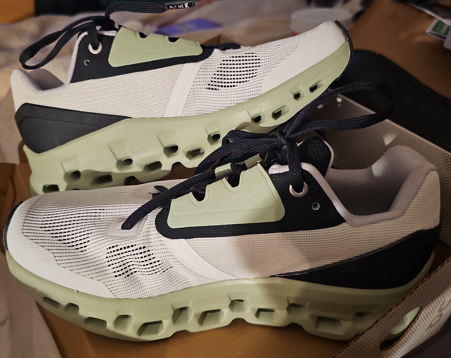On Cloudstratus Athletic Running Daily Sneaker Women 6.5 size Black Sage.