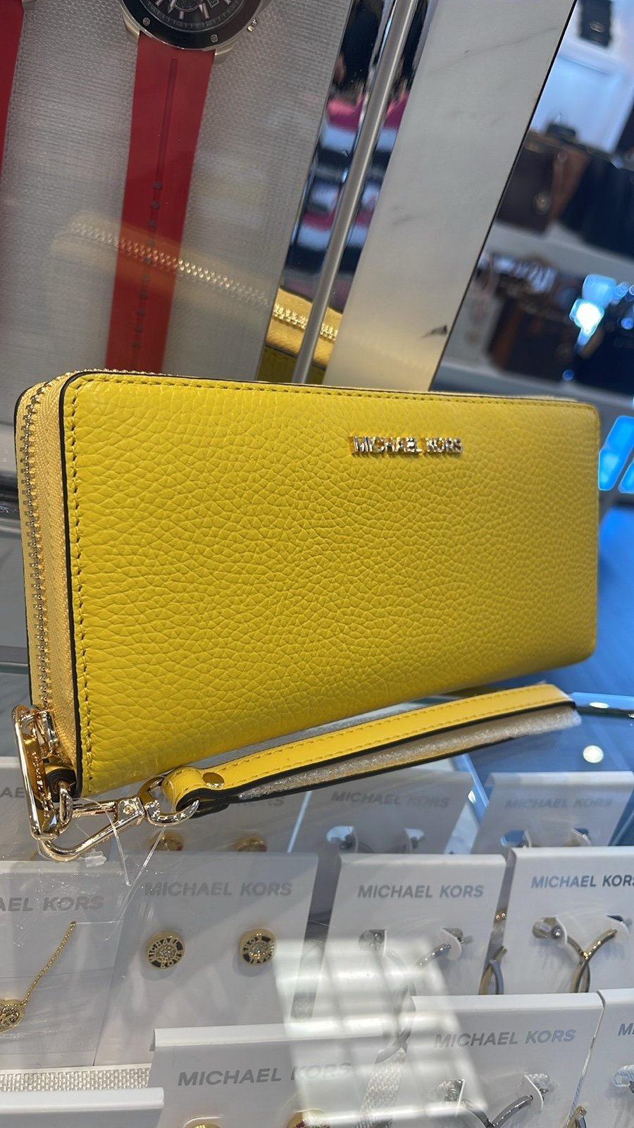 MICHAEL KORS JST Leather Continental Wristlet Phone Case Wallet Daisy Yello NWT