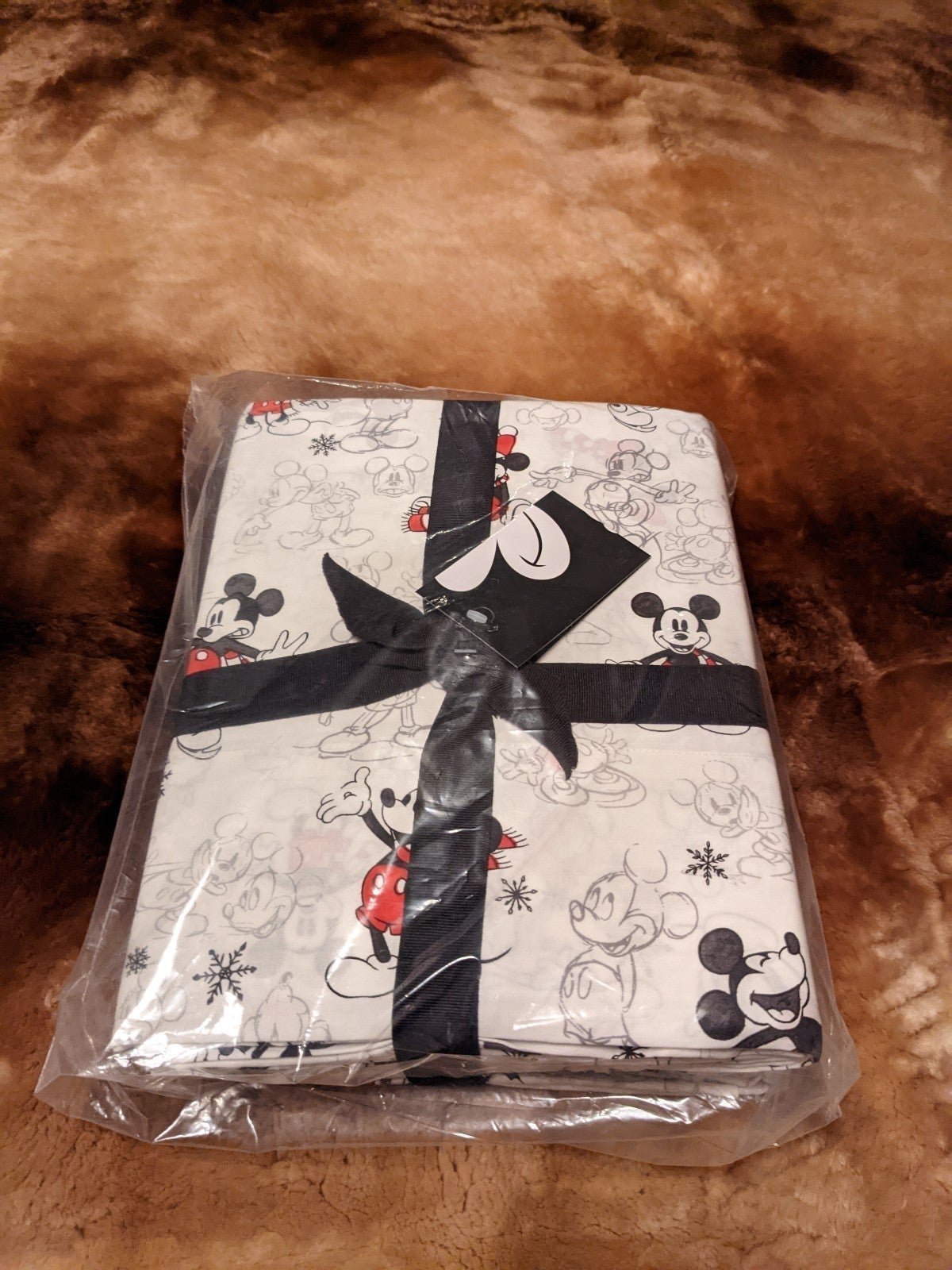 NWT, Pottery Barn and Disney Mickey Mouse Christmas King pillow case set