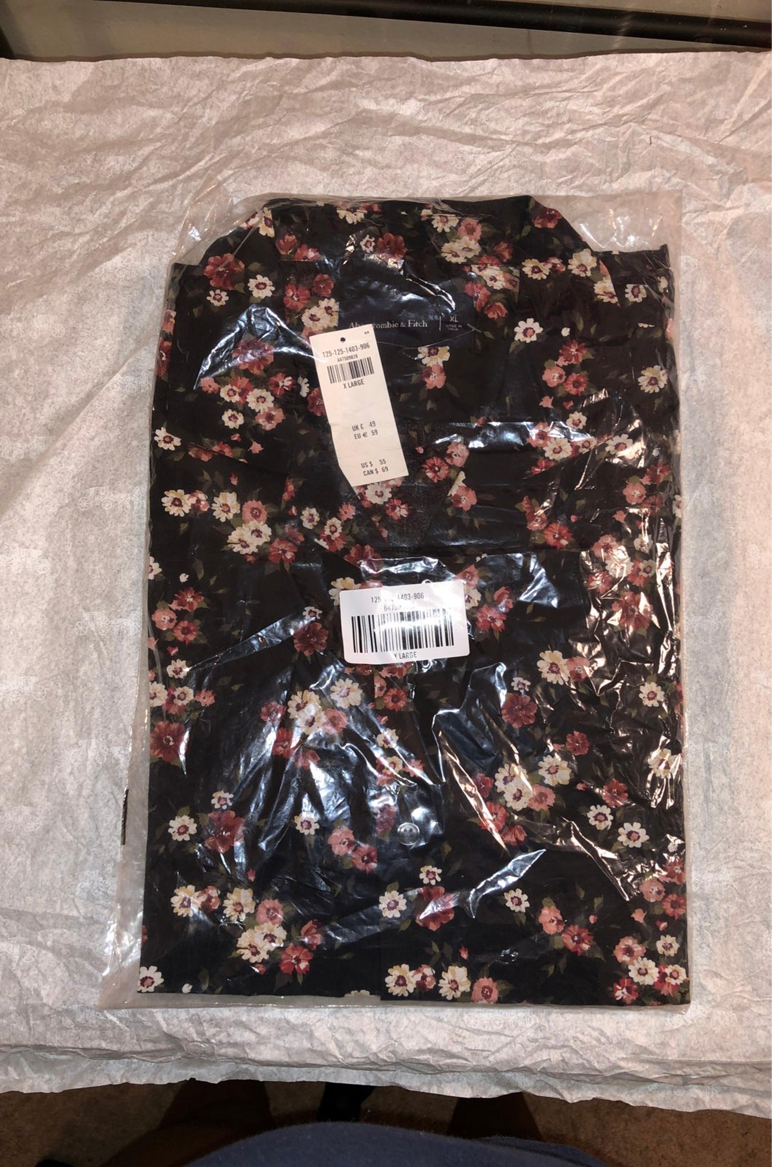 New Abercrombie & Fitch men dress shirt