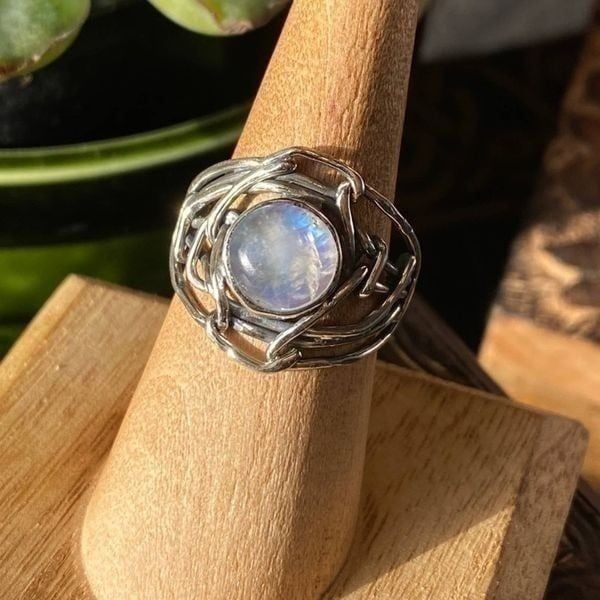 Sterling Silver Moonstone Israeli Ring Size 7.5