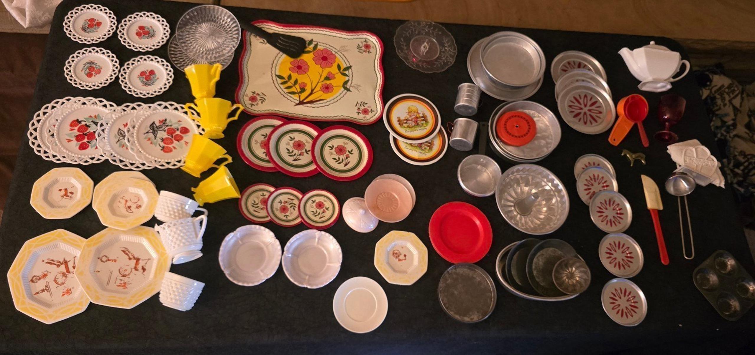 Large lot- Kids Toy Vintage Dish Set -Play cooking and baking