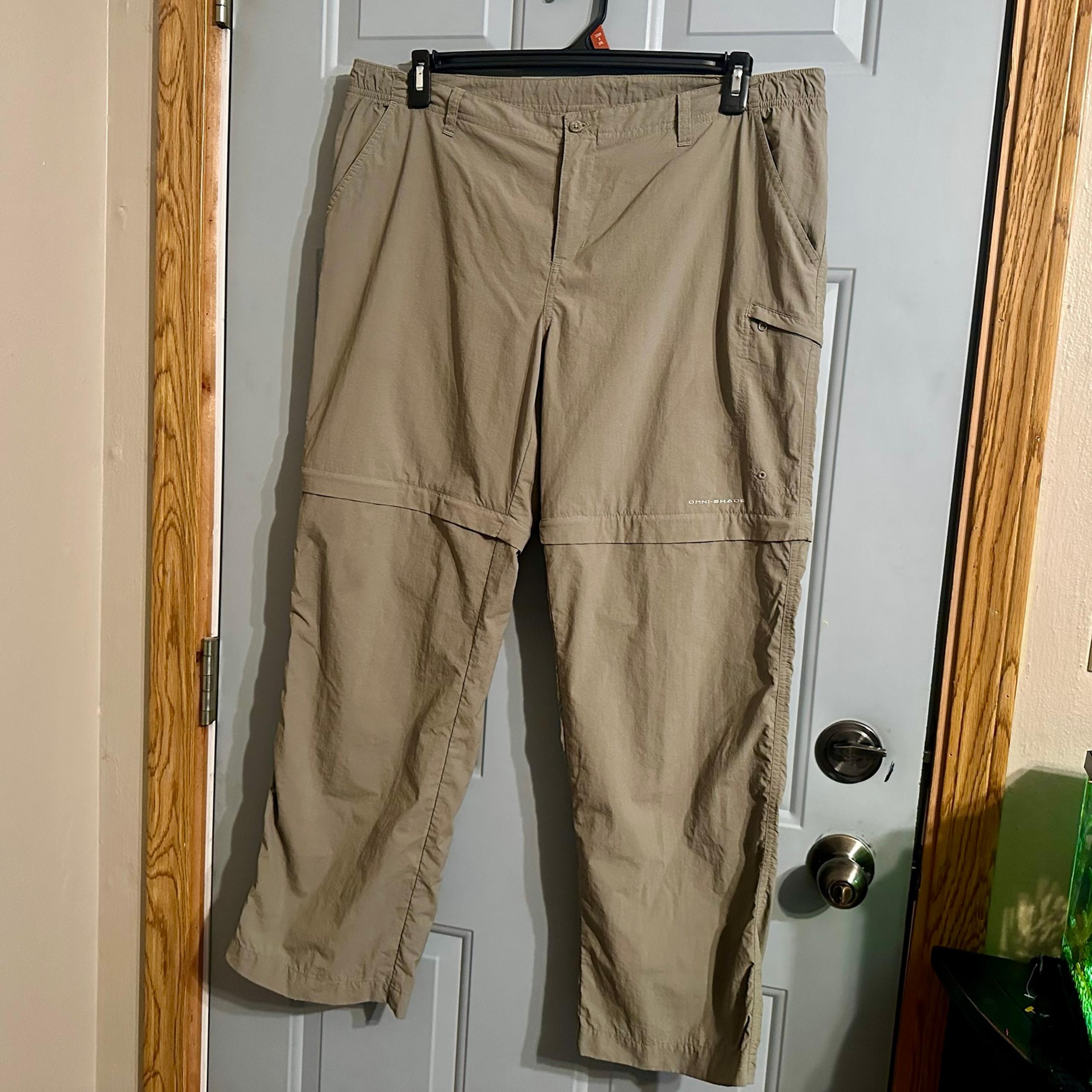 Columbia PFG Women’s Size XL x 32" Fishing Cargo Pants Zip Off Shorts Beige