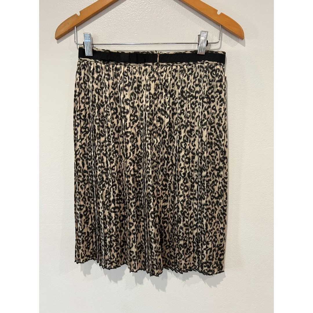 mini pleated leopard skirt