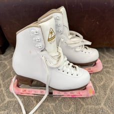 Jackson excel Figure Skates size 2.5