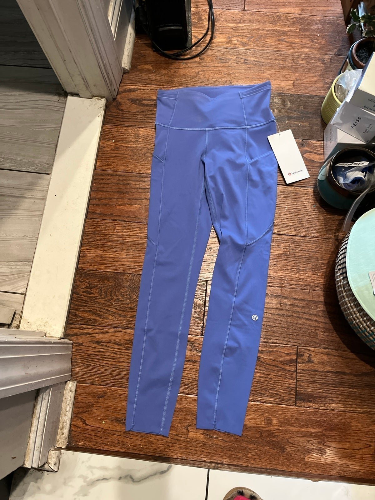 LuLulemon fast and free tight