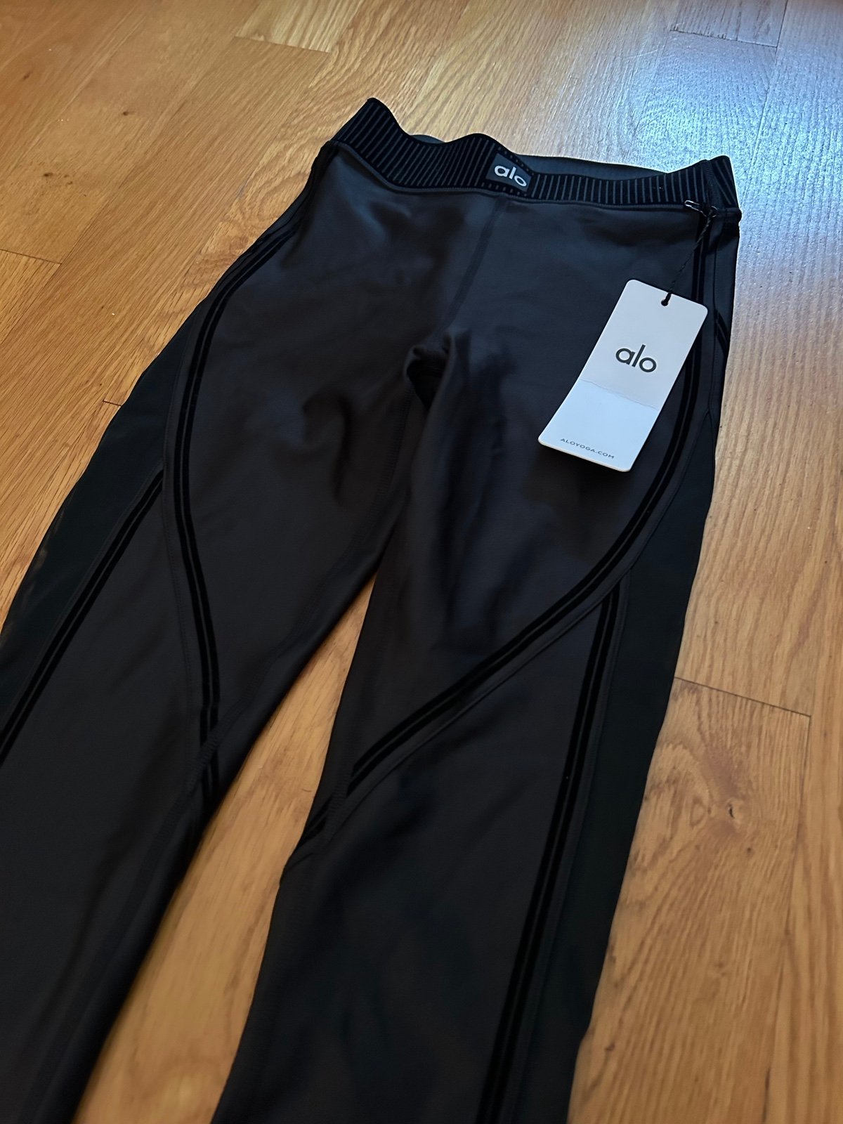 NWT Alo Yoga Black Airlift Mesh Line Up High-Waist Legging