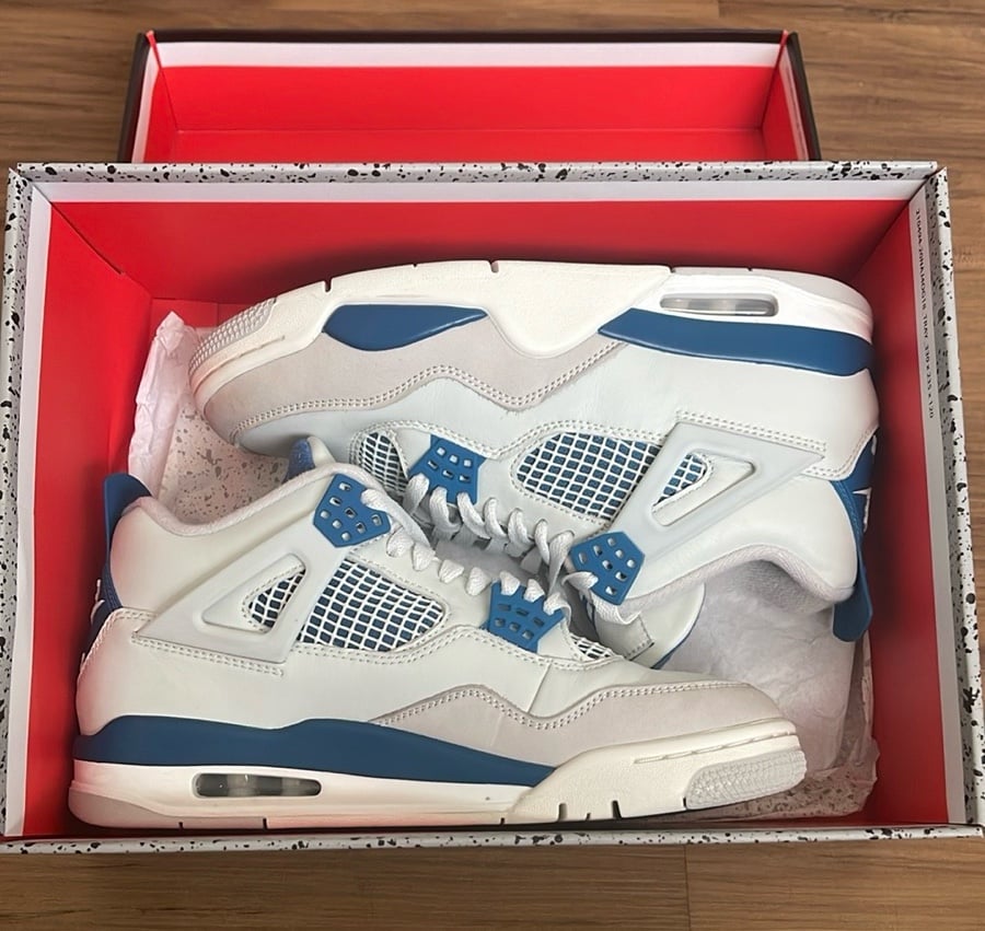 Air Jordan 4 Retro 2024 Military Blue Industrial Blue