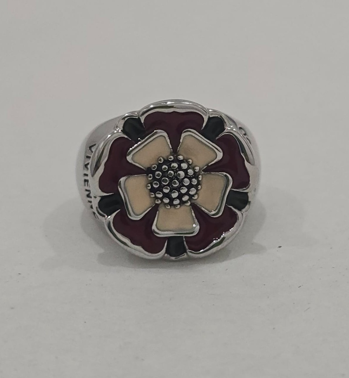 Vivienne Westwood Tudor Rose Silver Tone Ring Size medium 7