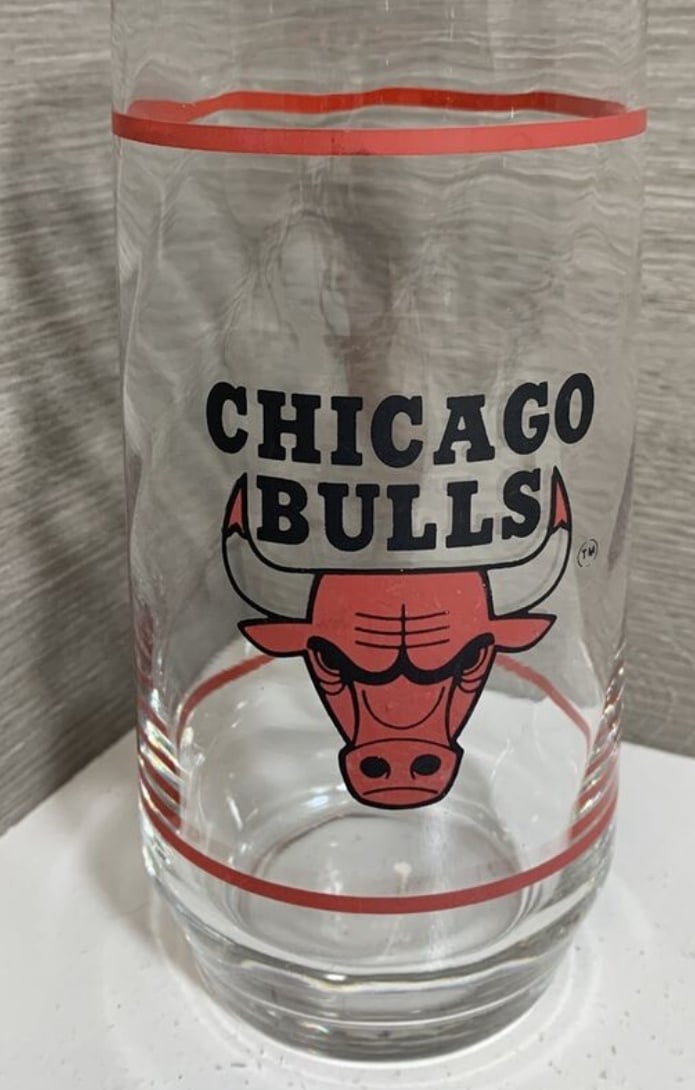Vintage Chicago Bulls three glasses