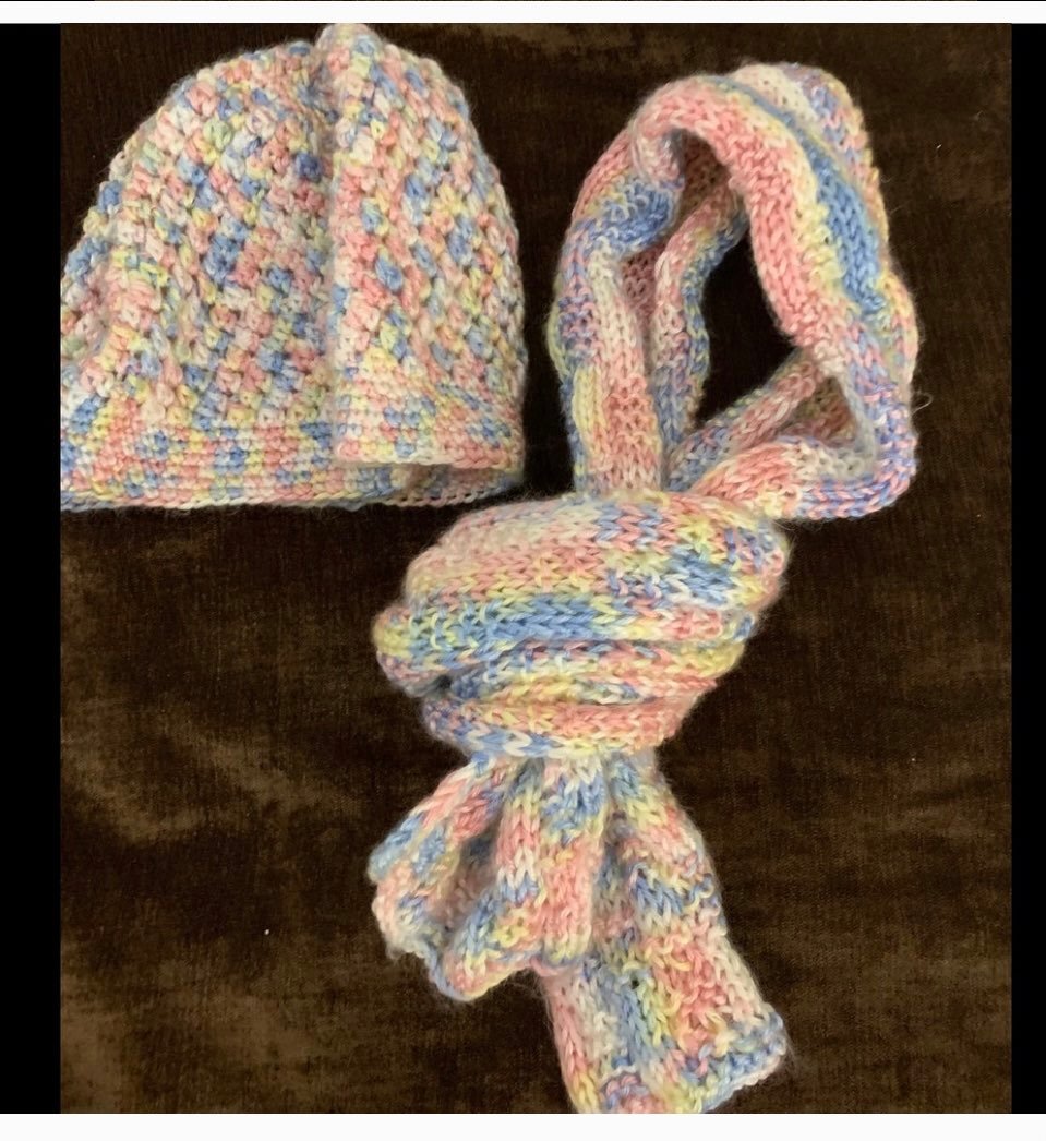 Girls Handmade crohet Hat and scarf new