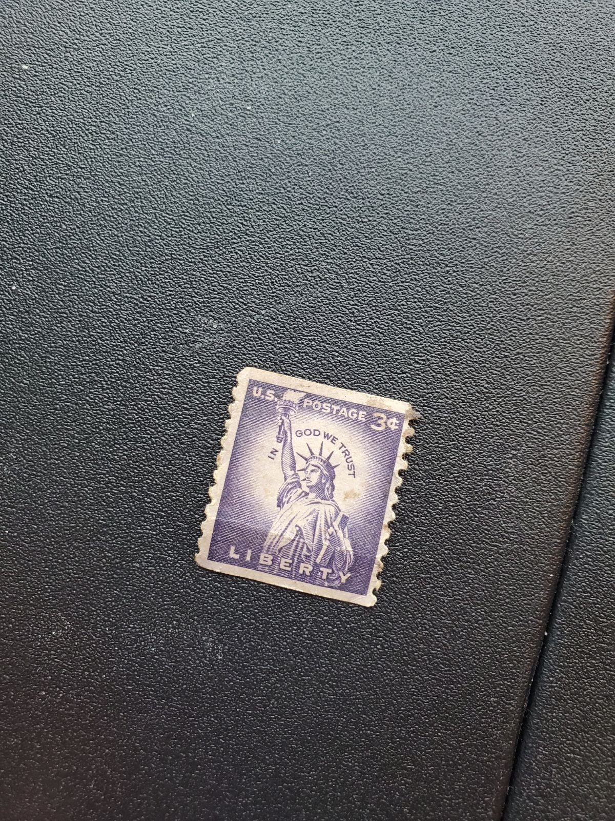 Us 3 cent postage stamp