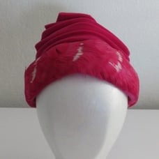 Vintage 1930s / 1940s Women's Turban Hat in Velvet & Feathers