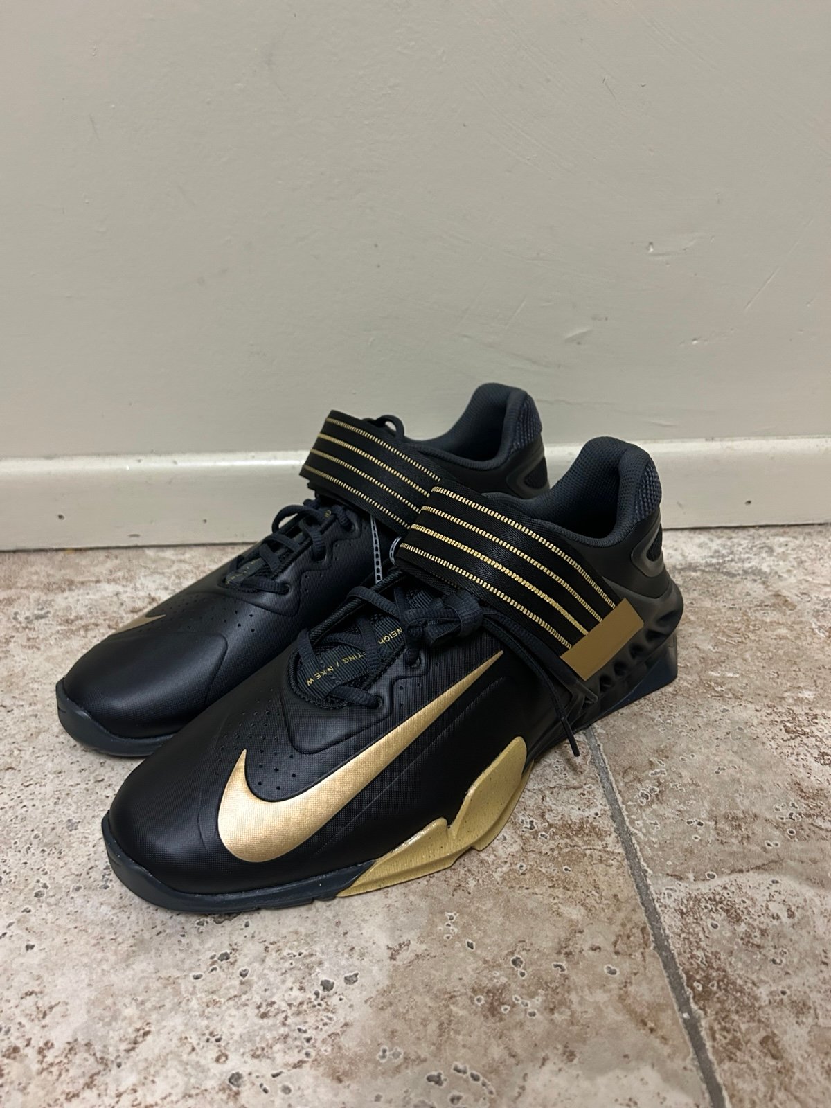 Nike Savaleos Weight Lifting Shoes Black CV5708-001 Men’s Size 11.5 Romaleos