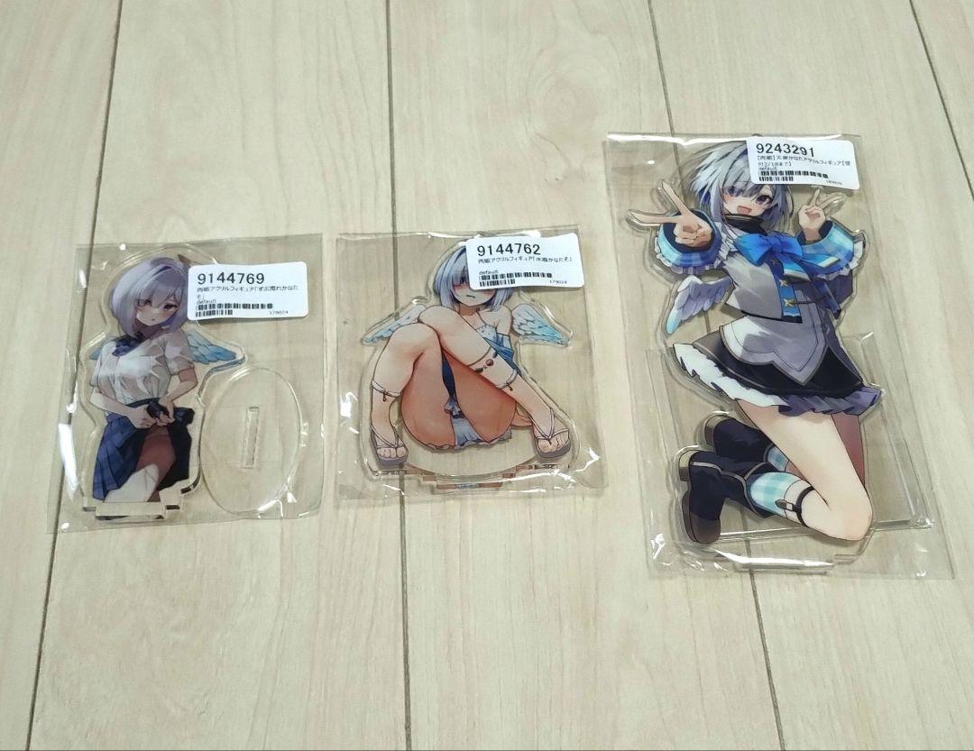 Hololive Amane Kanata Acrylic Stand 3-piece Set