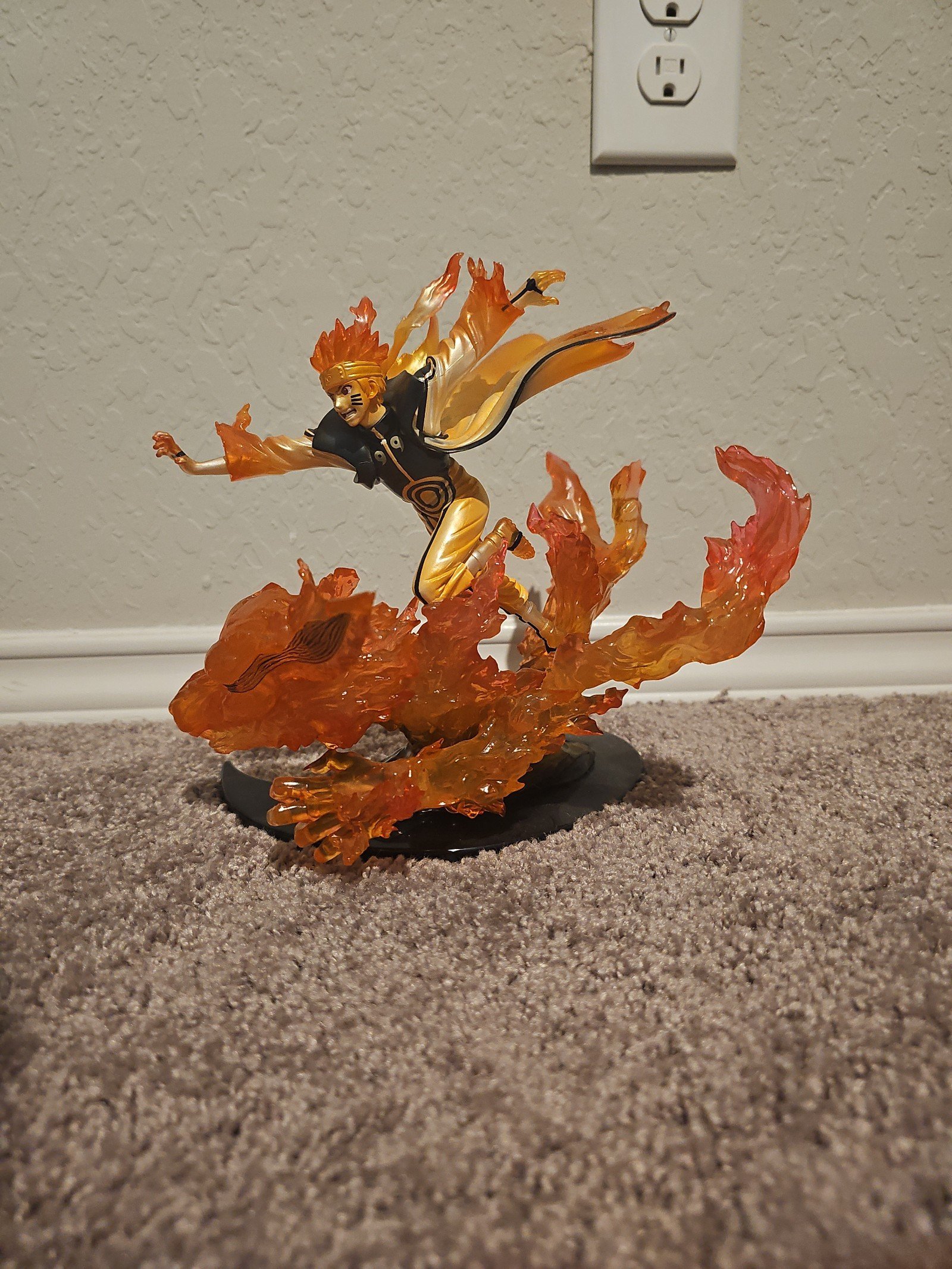 Naruto statue
