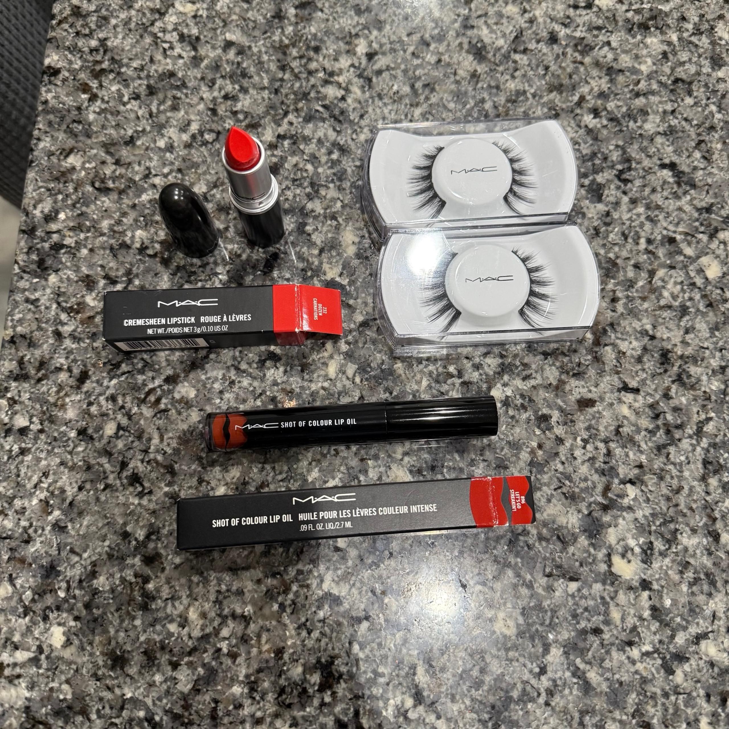 NEW MAC Cosmetics Makeup Set