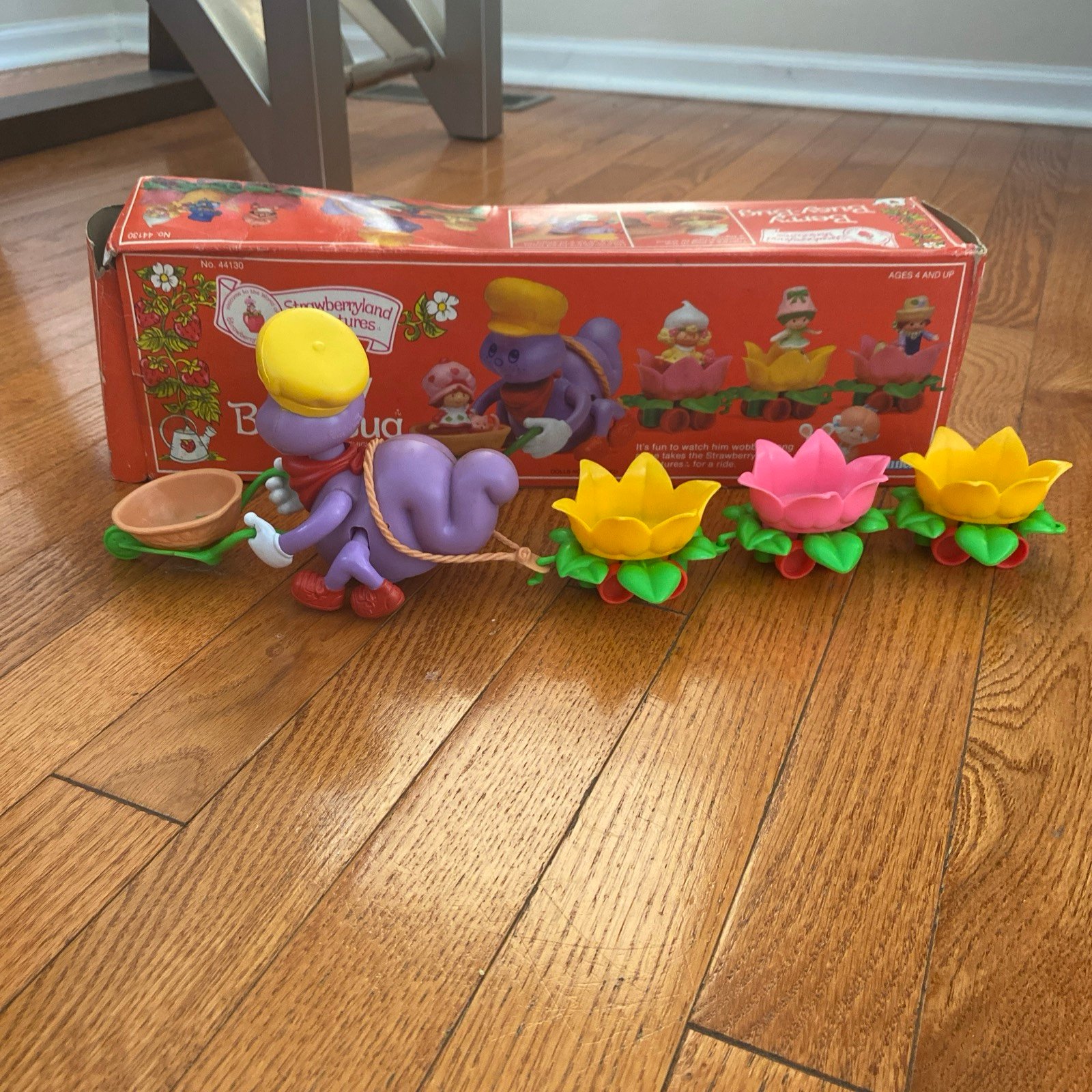 Vintage 1980 Strawberry Shortcake Snail Cart With Original Box