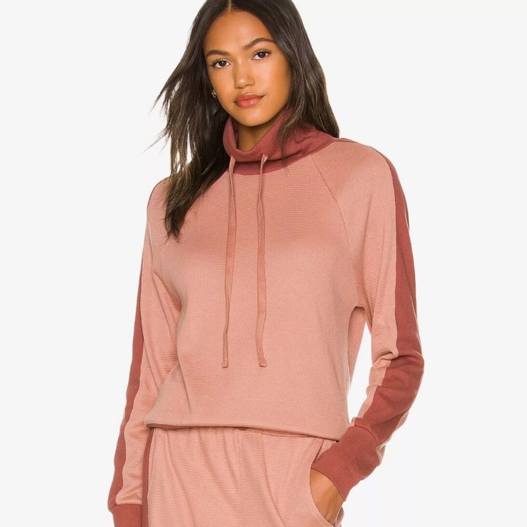 Monrow Funnel Neck Sweatshirt Peach Orange Rust Colorblock combinations NWT