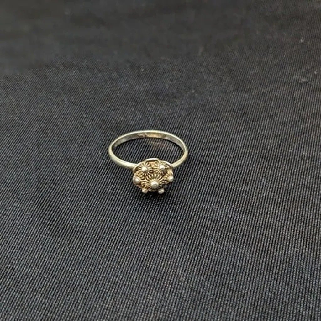 Sterling Silver Vintage Dutch Button Filigree Zeeuwse Knoop Victorian Style Ring