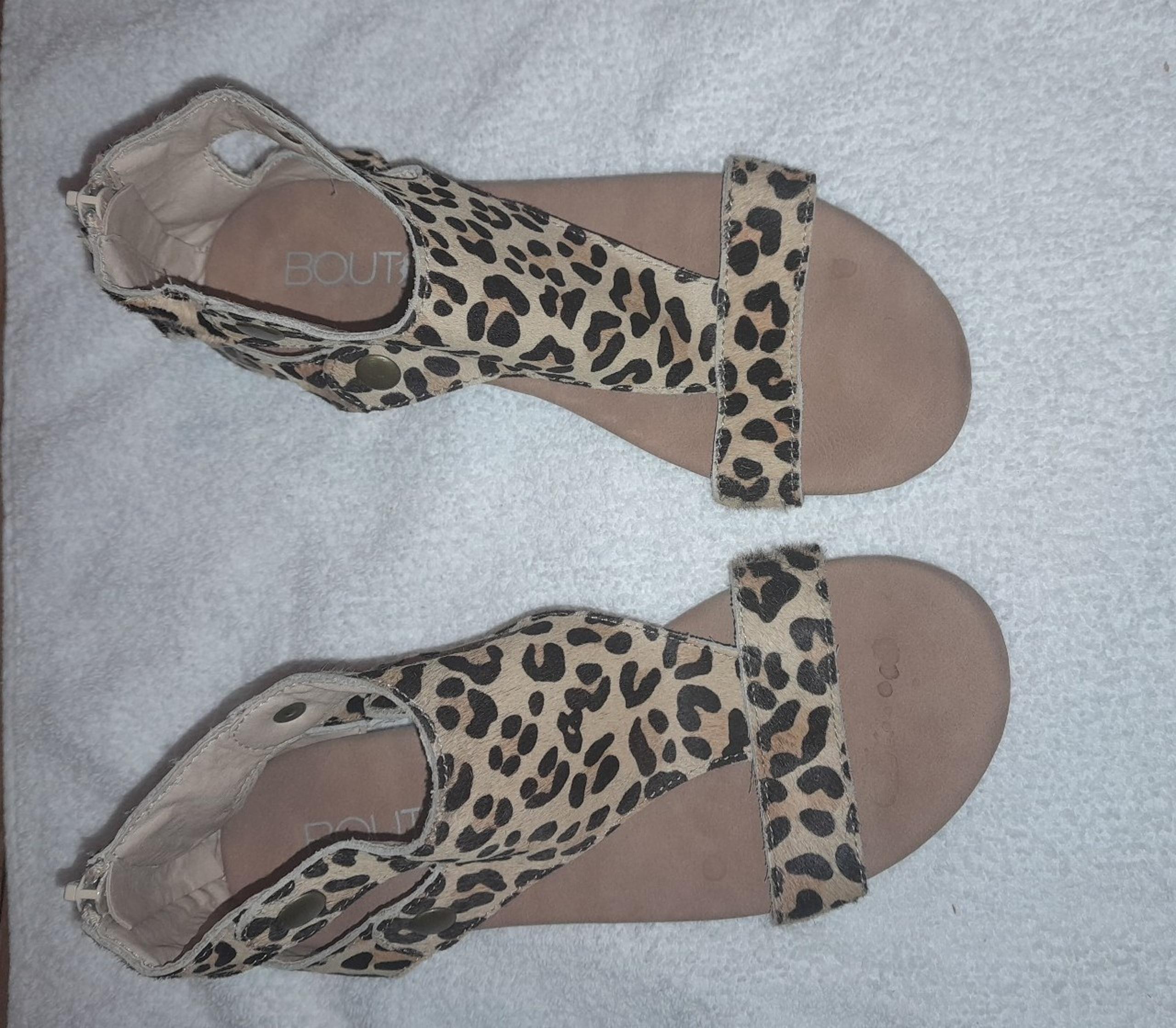 Women's sandals