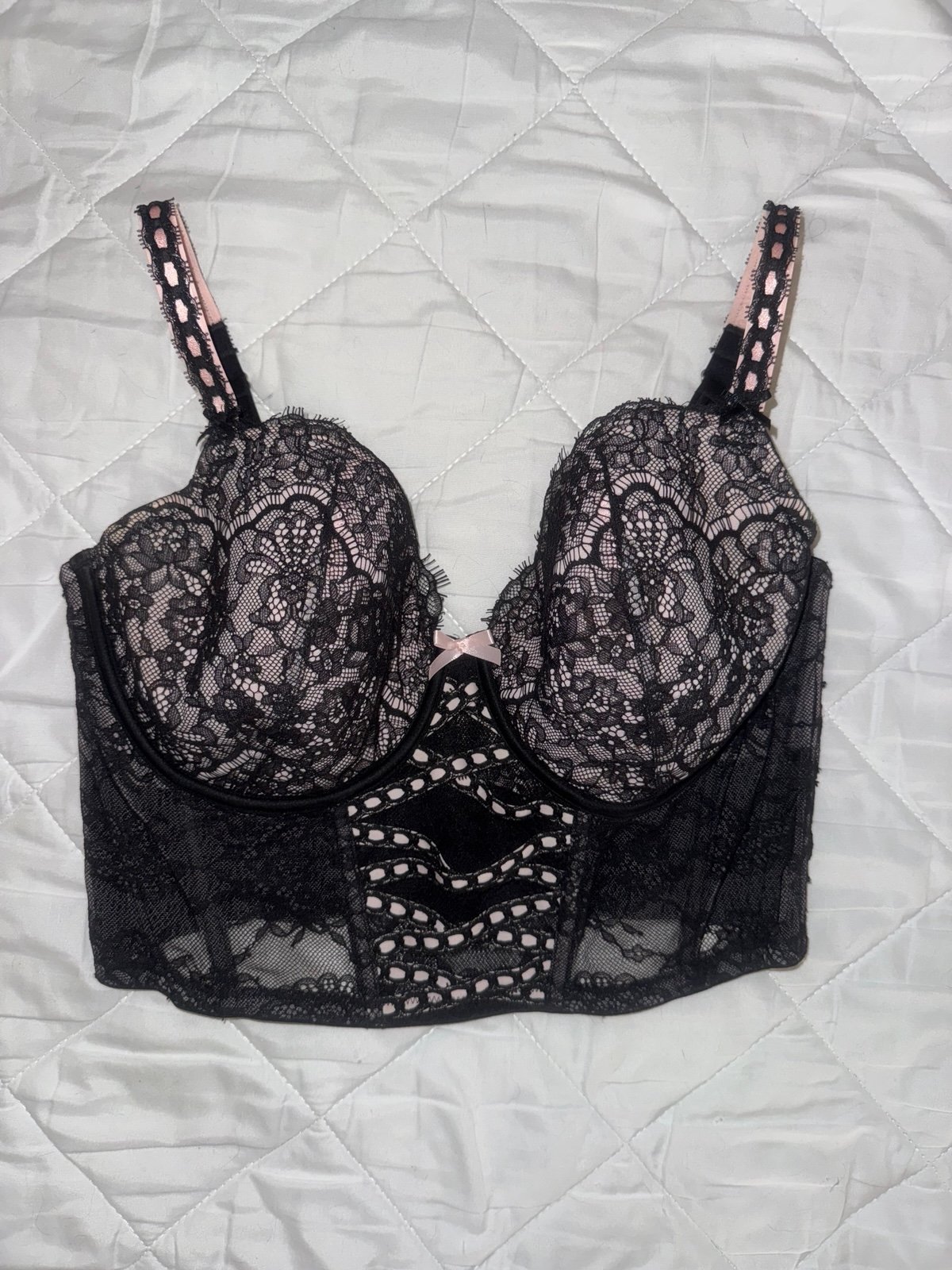 Victoria’s Secret Lightly-Lined Heritage Ribbon Slot Bra Top