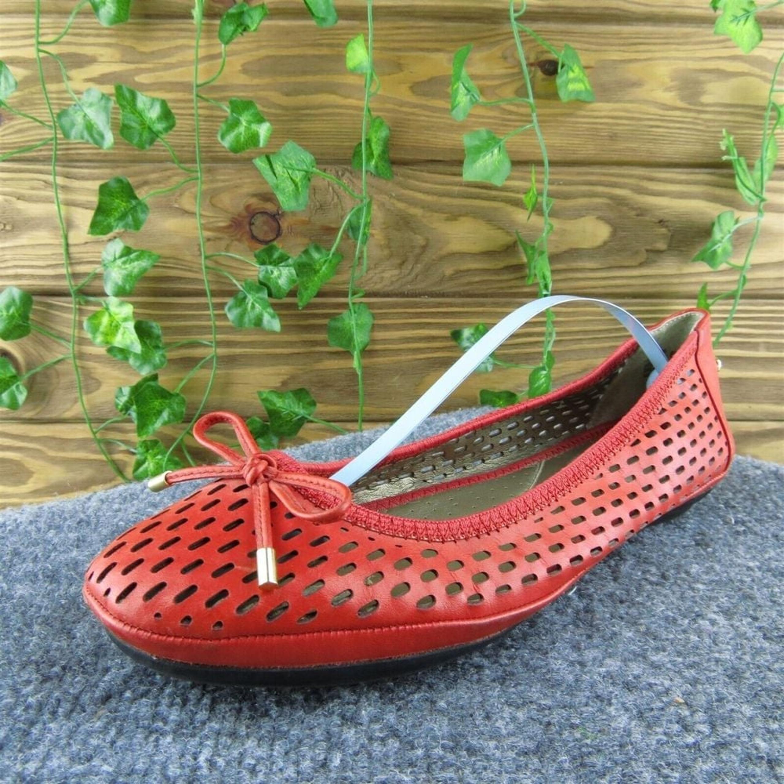 Me too Fayla Women Flat Shoes Orange Leather Slip On Size 8 Medium