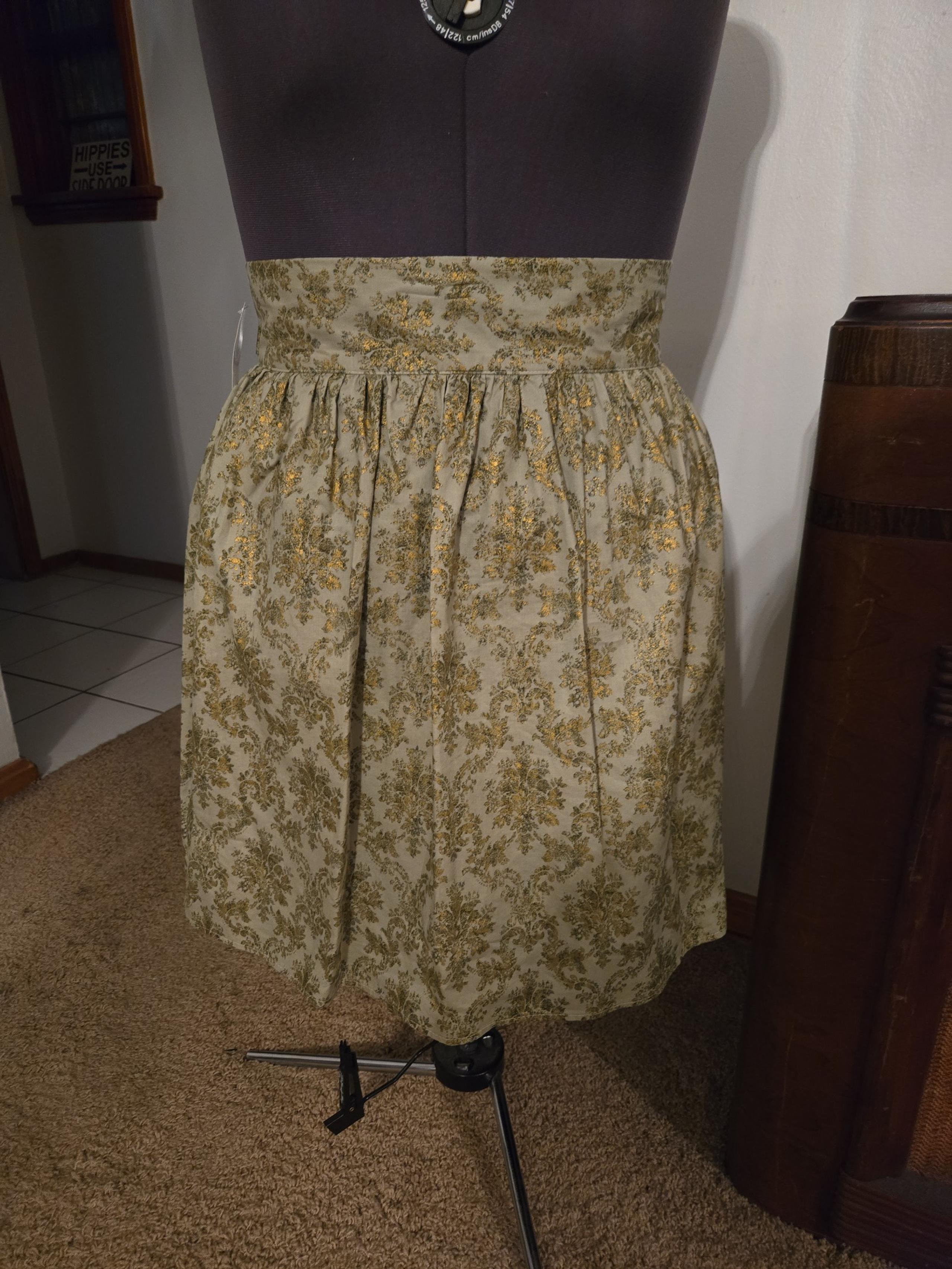 Pinup Couture Heart of Haute full skirt