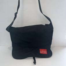 Auth Manhattan Portage - Black Shoulder Bag
