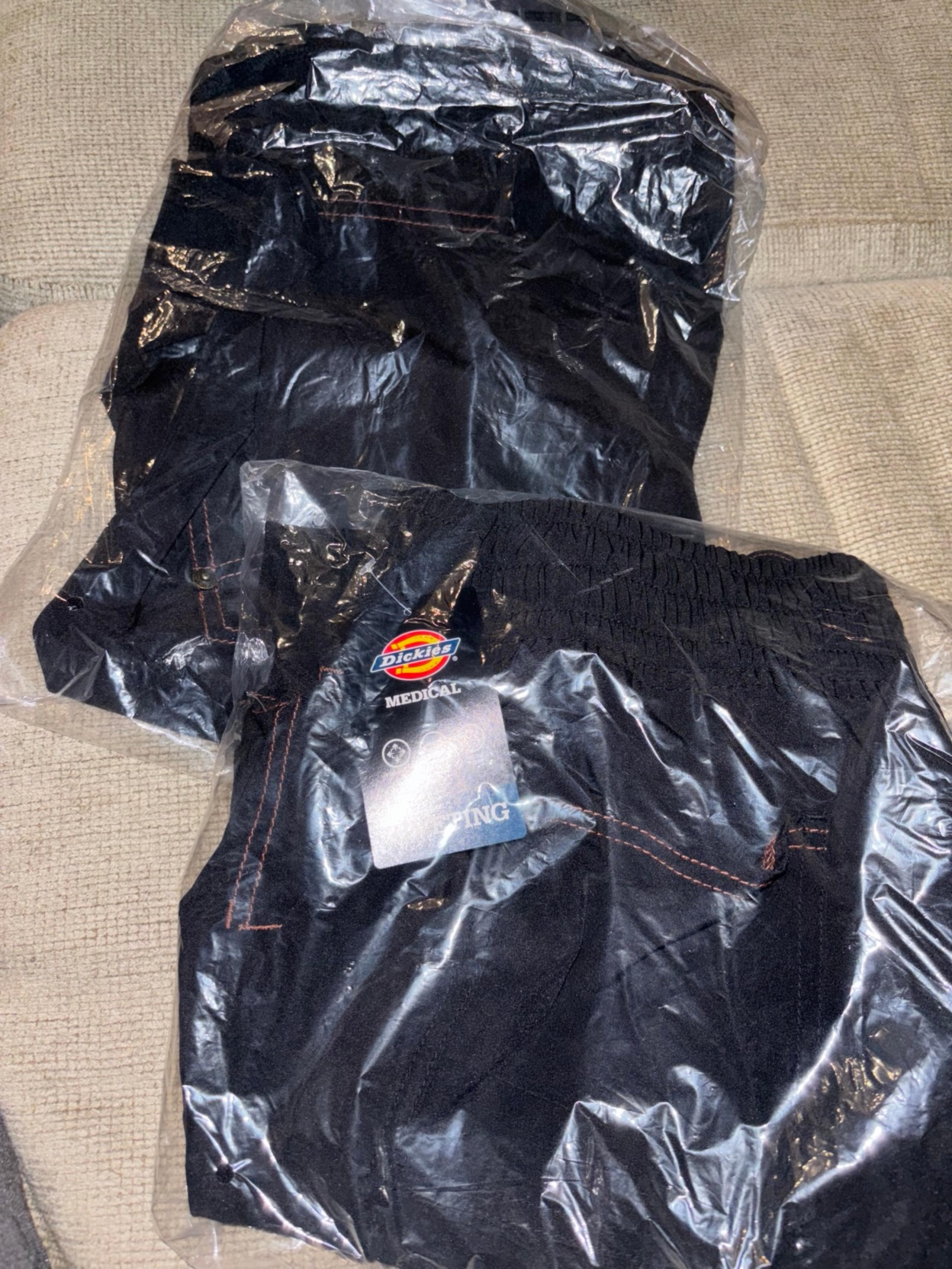 Womens’s Black Dickies Scrubs L