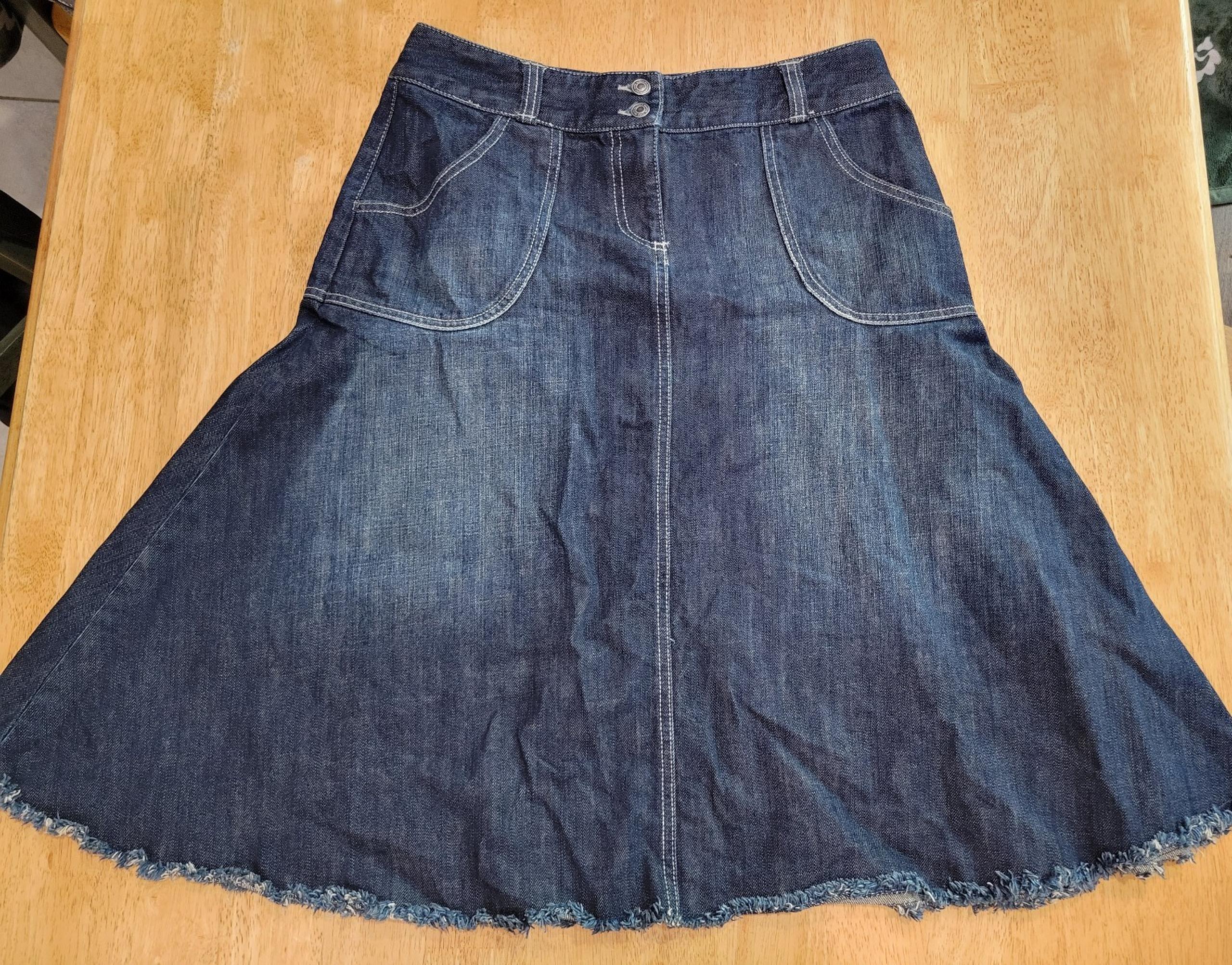 EUC Michael Kors denim midi skirt