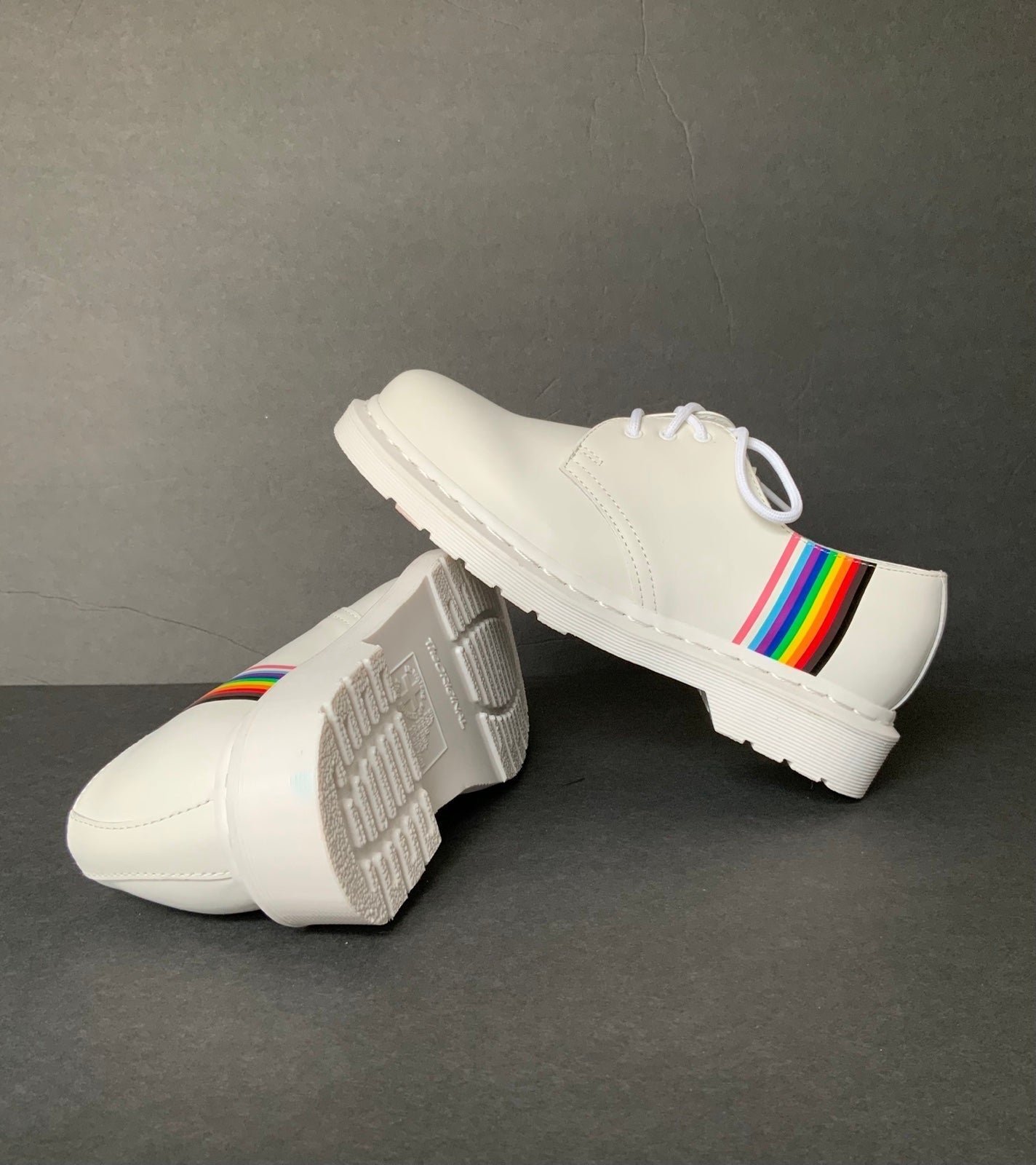 Unisex Pride Dr. Martens 1461