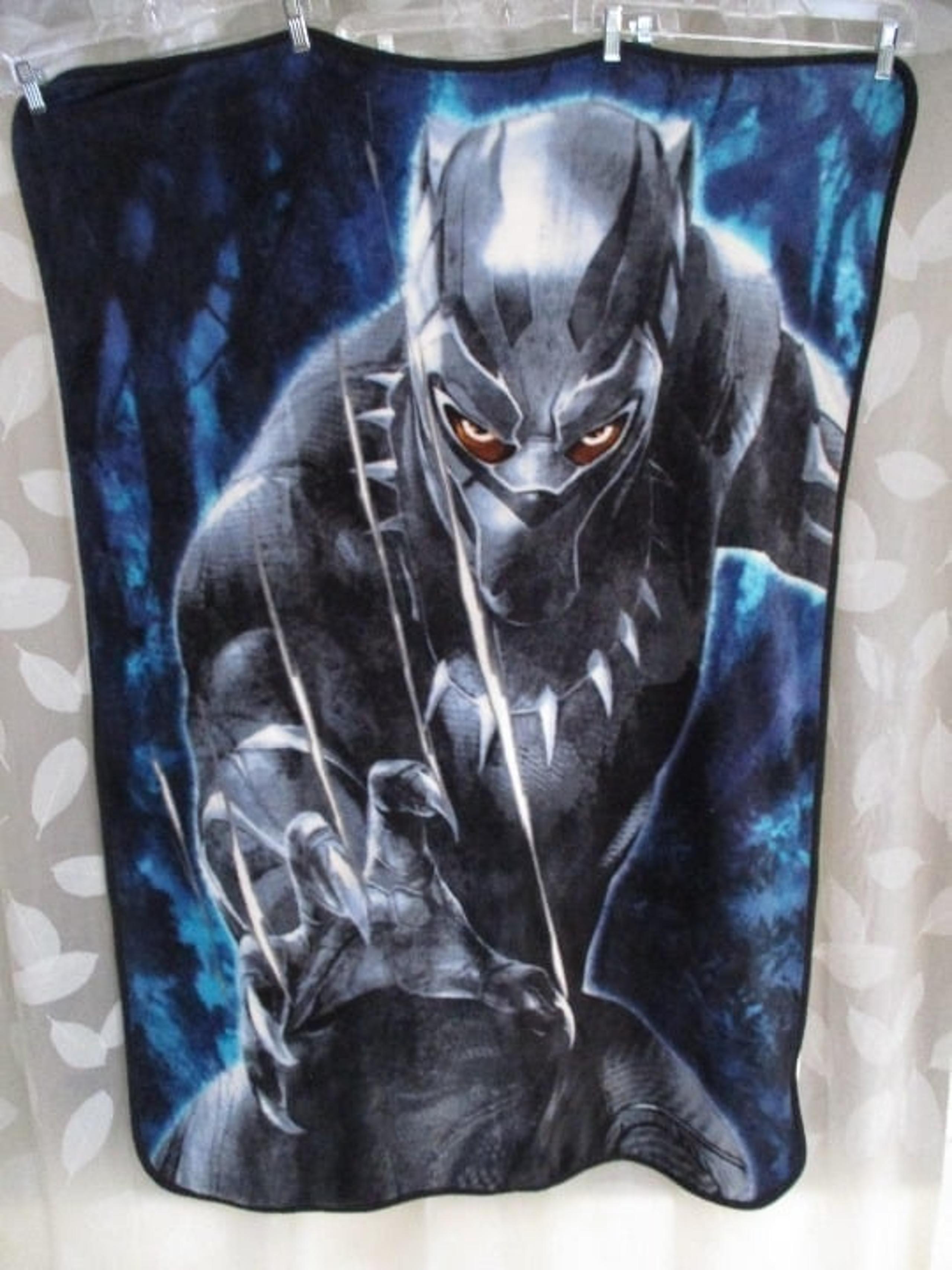 Official Marvel Black Panther "Black Claws" Fleece Throw Blanket 36"x53" Inches