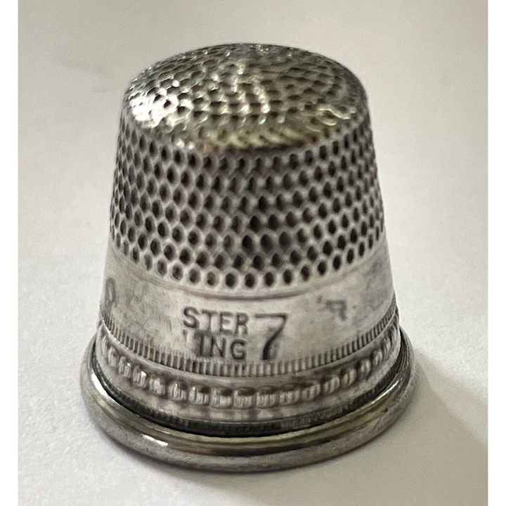 Small Vintage Sterling Silver Thimble Size 7